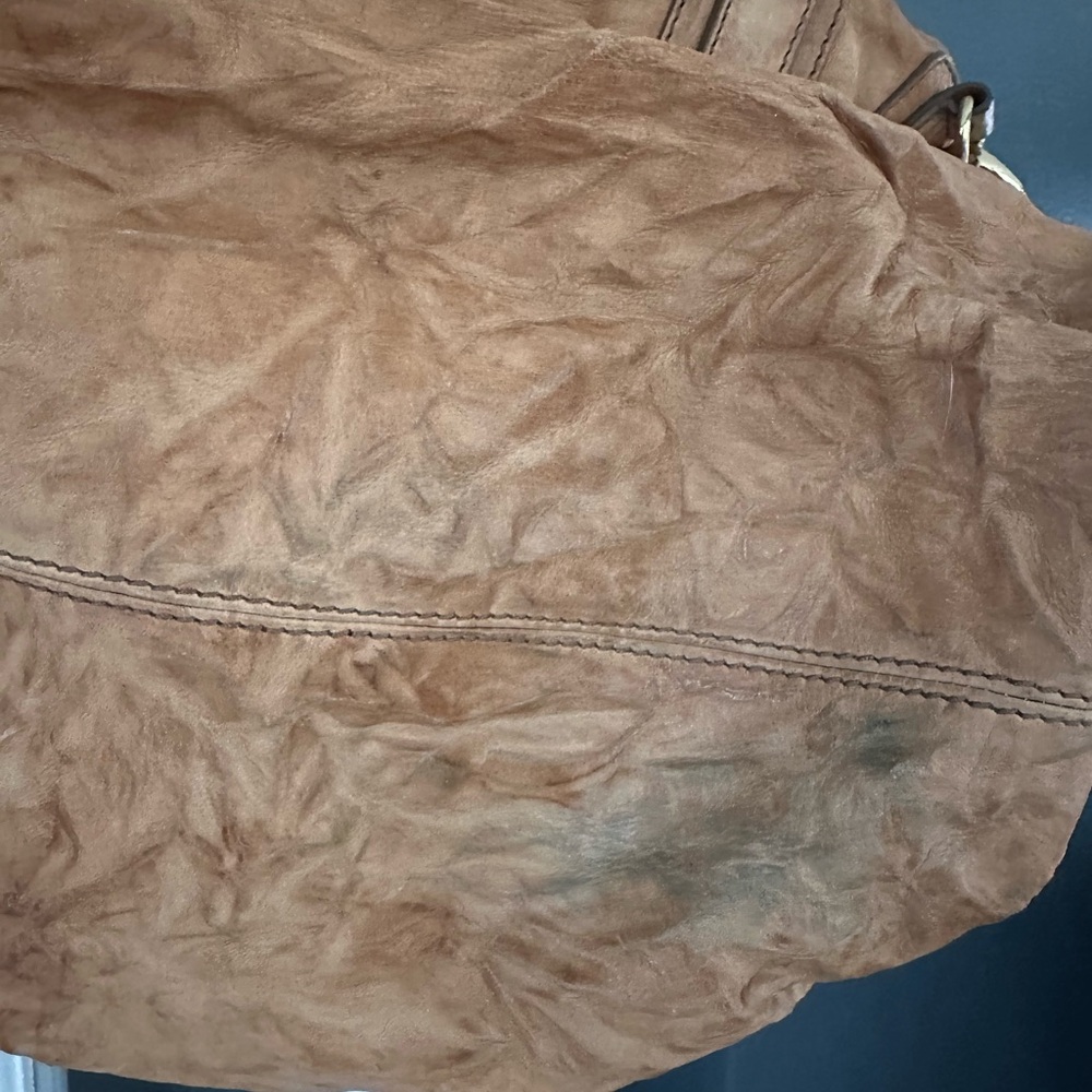 Wrinkled Sheepskin Large Pandora Bag - Picture 10 of 11